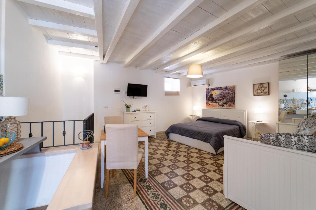 Casa Talete Cozy Apartment In Ortigia - First Floor Syrakus Exterior foto
